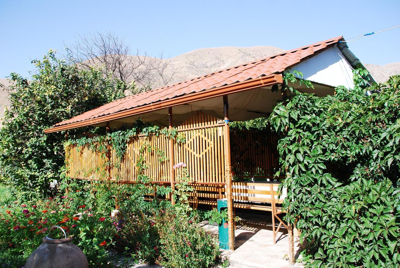 Gayane & Khikar B&B Chʼiva Exteriör bild